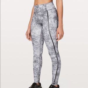 NWT Lululemon Arise Tight Reflective 28"